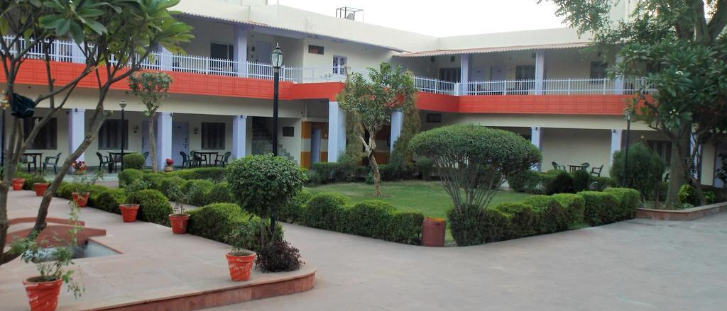 Hotel Goverdhan Tourist Complex Fatehpur Sīkri Zewnętrze zdjęcie